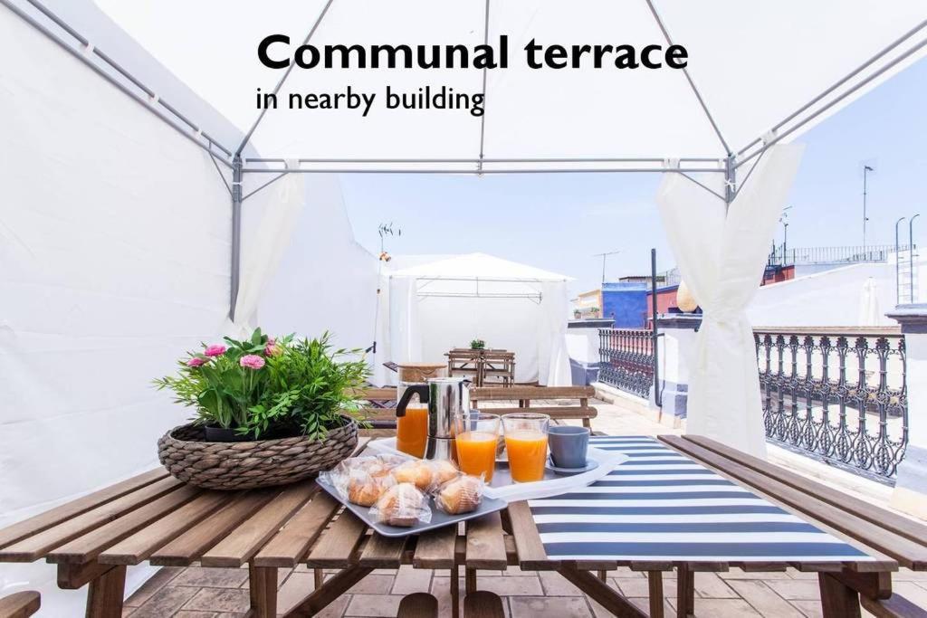 Hostly Rivero 2B Center-Fibre-Communal Terrace-Parking Optional-Cless Seville Exterior photo